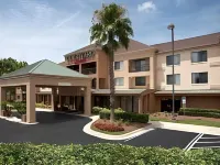 Courtyard Daytona Beach Speedway/Airport Các khách sạn gần Loggerhead Marina