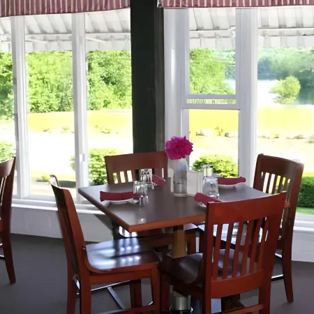 TiltonLodge Inn & Suites