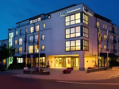Victor's Residenz-Hotel Erfurt Hotels near Erfurt-Schmira