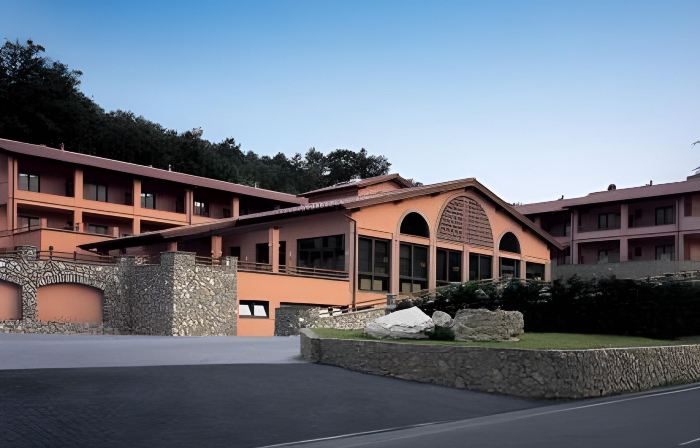 Meridiana Country Hotel