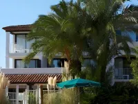 SOWELL HÔTELS Saint Tropez Hôtels à : La Garde-Freinet