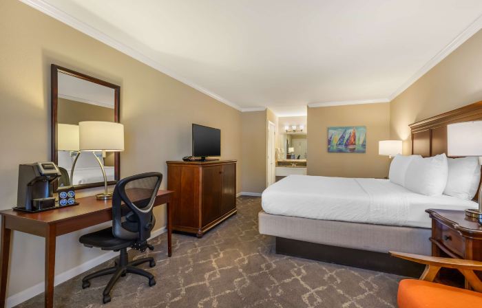 Best Western Plus Santee Inn