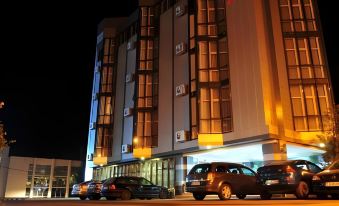 Hotel Emma Est