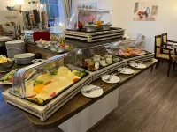 Hotel Rosengarten - Breakfast