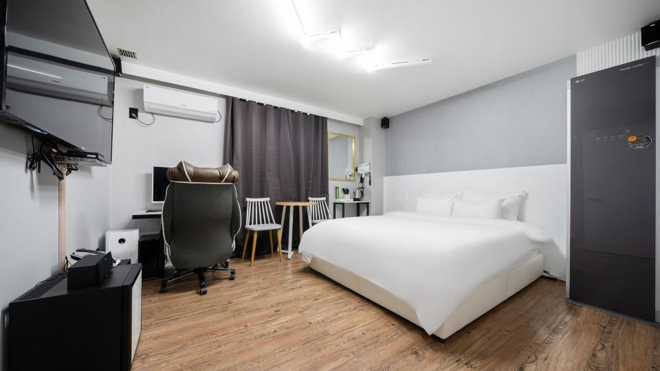 Iksan Room9 Hotel