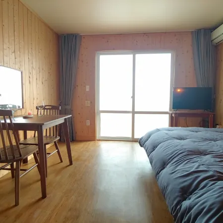 Jeju Viento Gimnyeong Pension Отели рядом с достопримечательностью «Пляж Джимйонг»