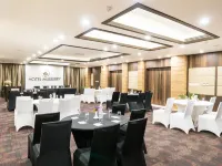 Hotel Mulberry Hotels near Aarya Ghat