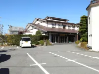 Hotel Asahikan Hotels near Niekawa Station