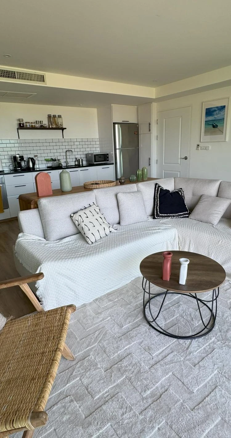 รูปภาพของBoho chic sea view apartment in Kata