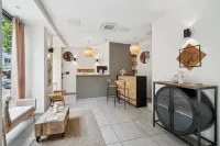 Hôtel le National Clichy Paris Hotels in Clichy