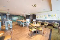 Premier Inn Clacton-on-Sea - Seafront - 3-Star