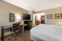 Comfort Inn & Suites East Hartford - Hartford - Parkering