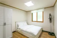 Pyeongchanggang Healing House Pension