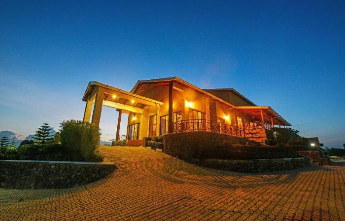 Gorilla Heights Lodge
