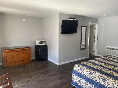 Sun Valley Inn Hotels in Pleasant Hill