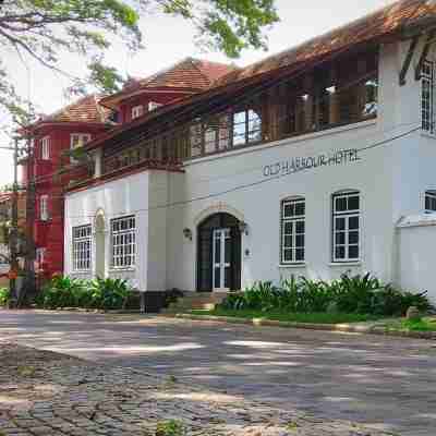 Old Harbour Hotel Hotel Exterior