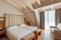 Hotel Palme & Suite فنادق في غرادا