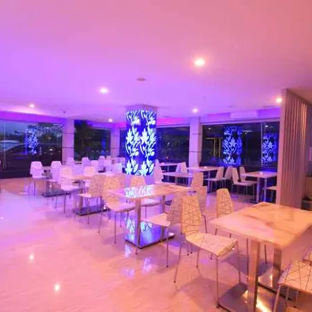 Lovina Inn Hotel Batam
