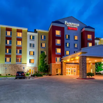 Fairfield Inn & Suites Oklahoma City Airport Hotels near Economy Square