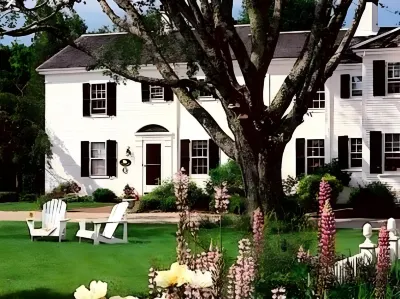 Captain's House Inn