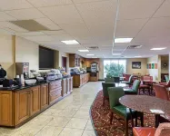 機場舒適套房飯店 - 早餐
