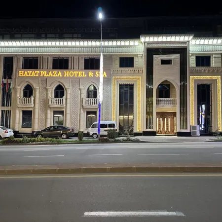 Hayat Plaza Hotel & Spa