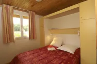 Domaine du Roi Kysmar Hotels in Lucmau