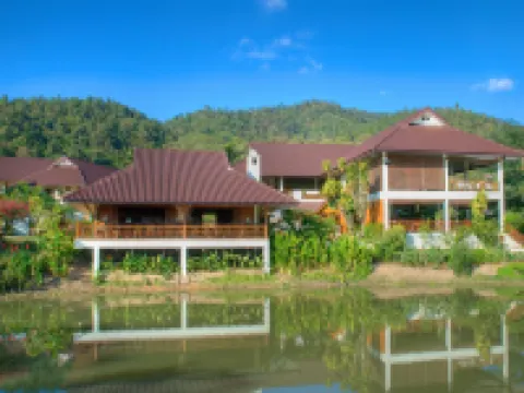 Maekok River Village Resort Hotels in Mae Ai