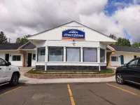 Howard Johnson by Wyndham Woodstock NB Hotels in 