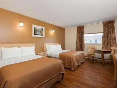 Howard Johnson by Wyndham Woodstock NB Hotels in 