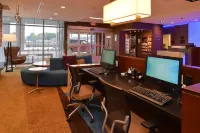 Fairfield Inn & Suites Fremont - Pools