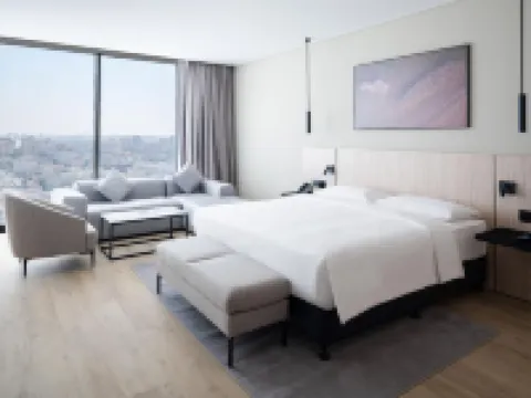 Park Inn by Radisson Hotel and Apartments, Kuwait クウェートのホテル