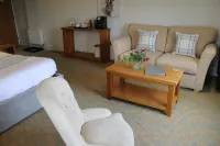 The Chequers Inn Hotel a Newport