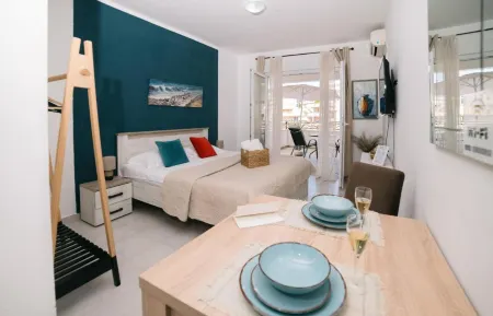 Studio with Sea views and Large Terrace with sun bed Отели рядом с достопримечательностью «Ada Bojana»