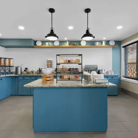 Country Inn & Suites by Radisson, Coon Rapids, MN