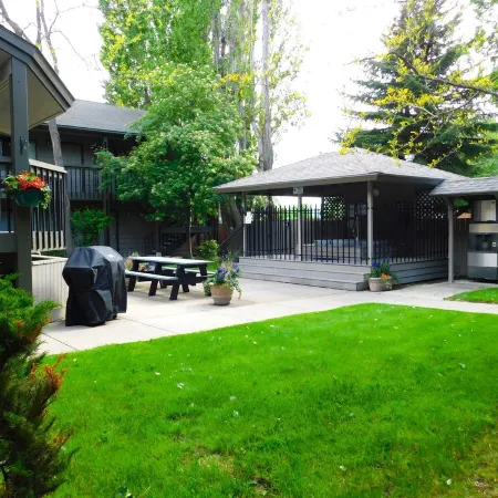 Cozy Bigfork Condo Отели в г. Бигфорк
