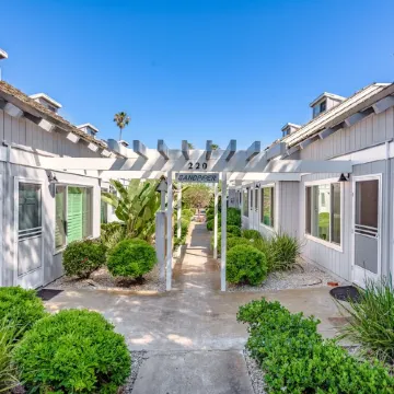 Best Deal in Carpinteria!