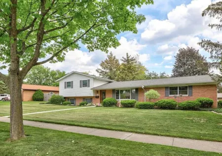 3 Min Drive to Bronner's! Breakfast with Private Chef! Отели в г. Франкенмут