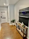 Located in the heart of Houston! Easy access to freeways, sports arenas, & more!