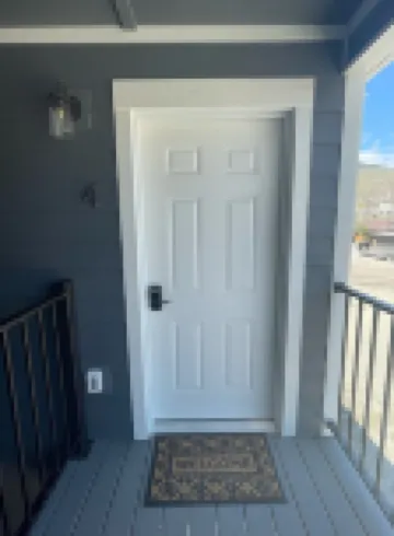 Yellowstone Retreat Rentals U4: two blocks from Yellowstone!