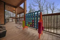 Unwind, Play, and Make Memories — Your Perfect Getaway Awaits! Beautiful Creek! - 5-Star