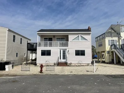 Sunset Cove: Bayview, fantastic location, close to everything Các khách sạn gần Long Beach Island Library
