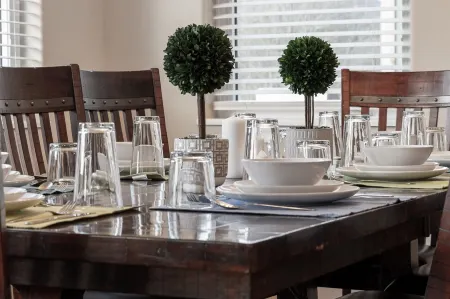 Modern, cheerful home near Winter Park/Granby. Private Hot Tub, mountain views! Отели в г. Табернаш