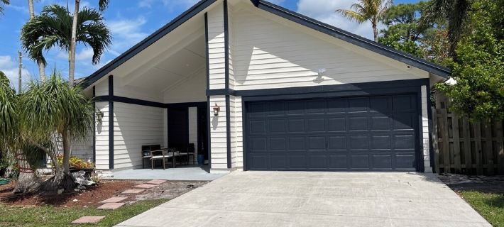 Charming 3-bedroom house with AC and WiFi in fabulous Jupiter, close to beaches Hotels in Jupiter