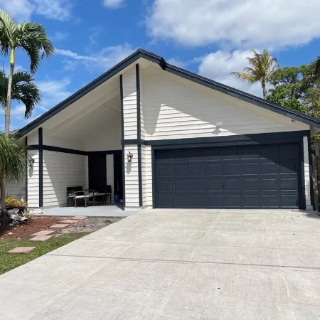 Charming 3-bedroom house with AC and WiFi in fabulous Jupiter, close to beaches