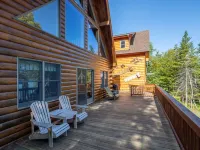 Large Lakefront Home Hotels in Rangeley