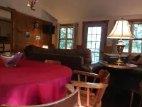 Beautiful lakeview cottage on Friends Lake