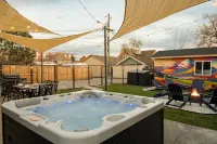 ARCADE - FIRE PIT - HOT TUB - BACKYARD GAMES - OLDE TOWN HISTORIC DISTRICT