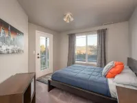 Xenia House-Roseburg Retreat with a View! Near Wildlife Safari