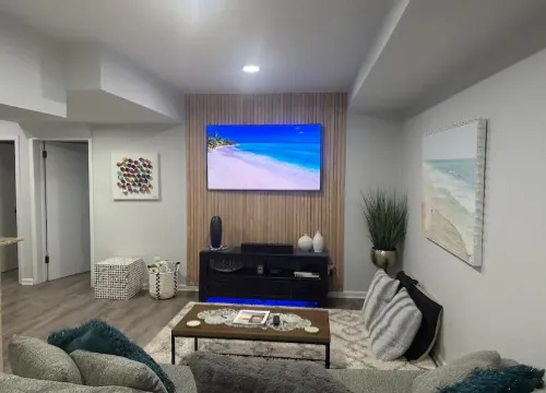 Modern beach apartment 1.0 mile to the beach...